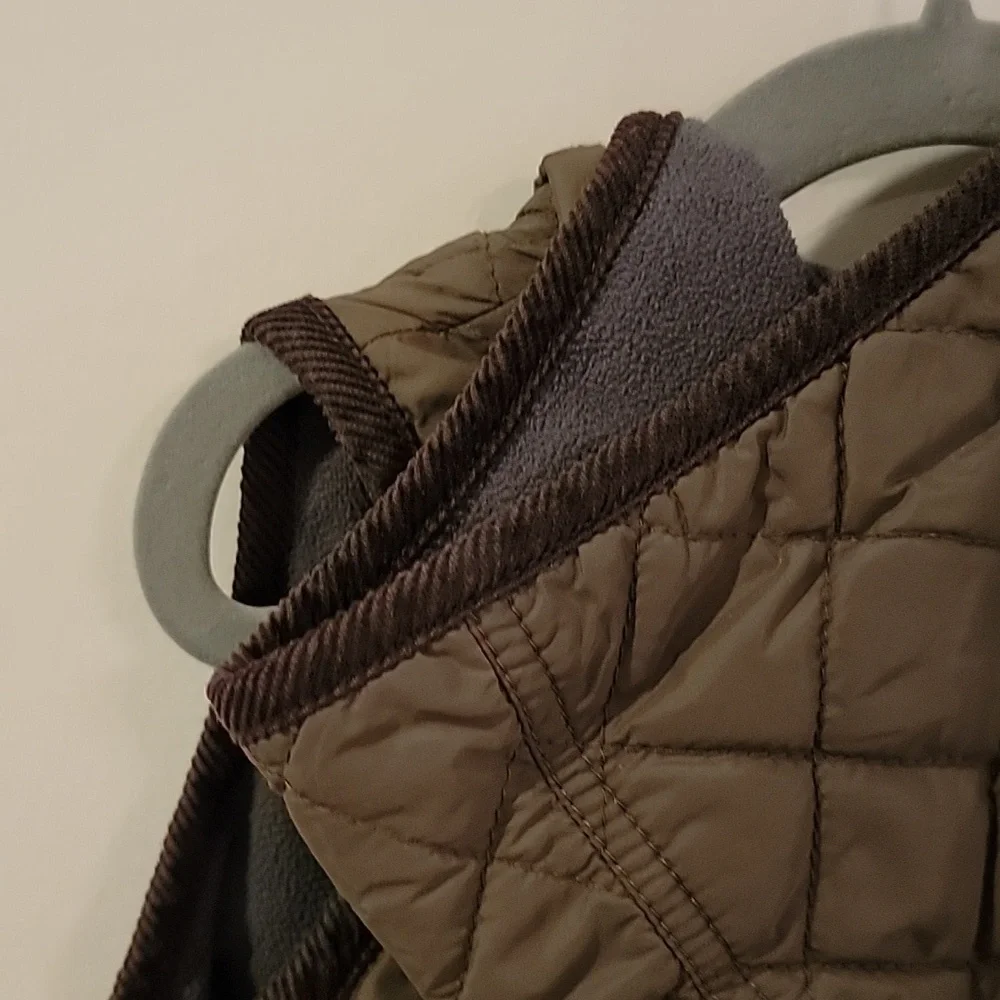 Baby Gap Puffer Vest with hood Size 6-12 months Fall Winter Jacket